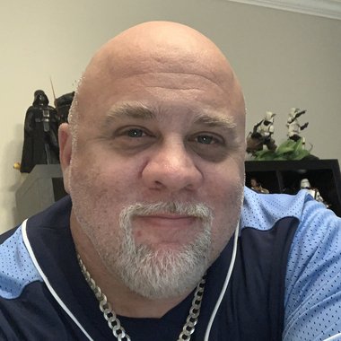 DS5575 - Freelance Graphic Designer