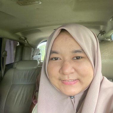 Nuha035 - Freelance Co Writer