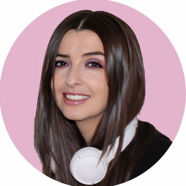 Seren H. - Freelance Vocalist