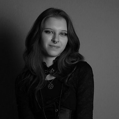 Eszter S. - Freelance Illustrator