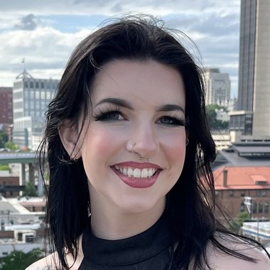 Madelynn S. - Freelance Hair And Makeup