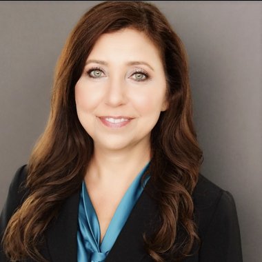 Brenda B. - Freelance Hair And Makeup