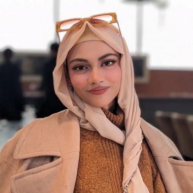 Sameera F. - Freelance Community Manager