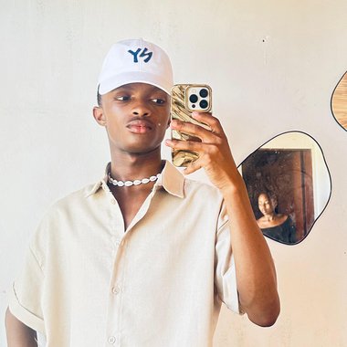 Asive D. - Freelance Social Media Manager