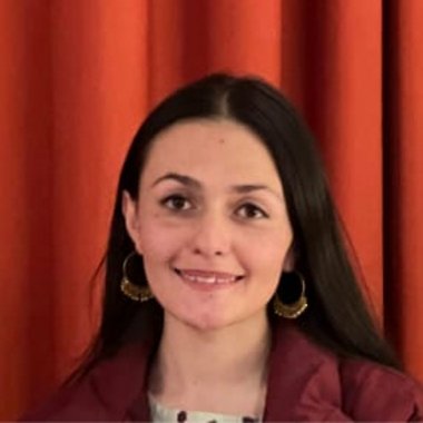 Zohra K. - Freelance Ui Designer