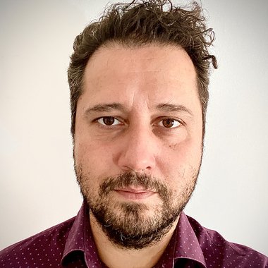 Edoardo C. - Freelance Writer
