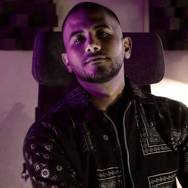 Omar i. - Freelance Vocalist