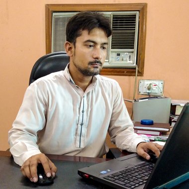 Faizan S. - Freelance Graphic Designer