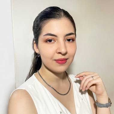 Gianna B. - Freelance Brand Designer