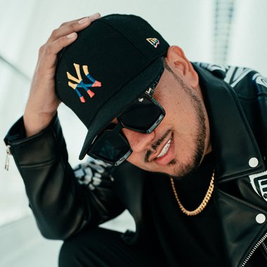 Jonathan Y. - Freelance Dj