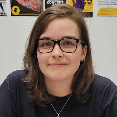 Miriam M. - Freelance Graphic Designer