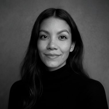 Dulce M. - Freelance Graphic Designer