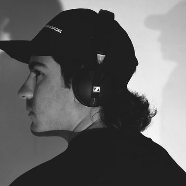 AndresVallejo95 - Freelance Music Producer