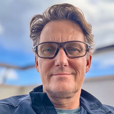 Lars E. - Freelance Brand Designer