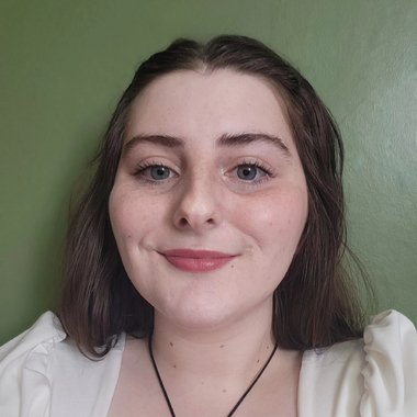 Meg L. - Freelance Writer
