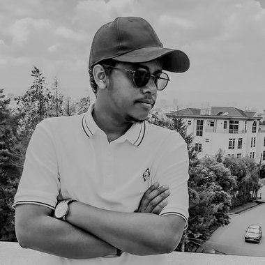 Israel Z. - Freelance Packaging Designer