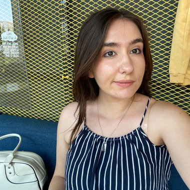 Dobre E. - Freelance Copywriter