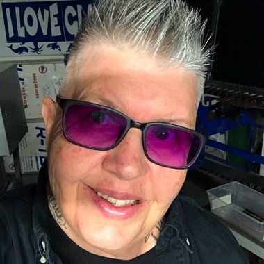 HENDRIXSON - Freelance T Shirt Designer