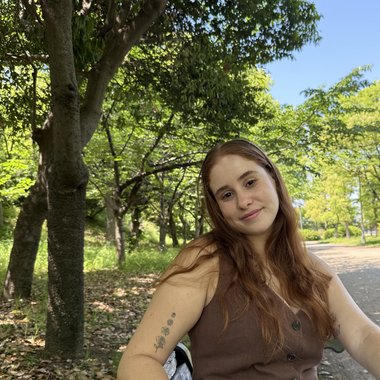 Shelly G. - Freelance Brand Designer