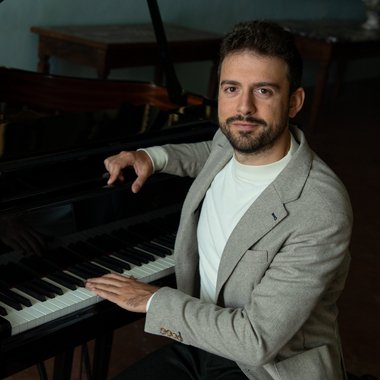 Gian V. - Freelance Music Supervisor