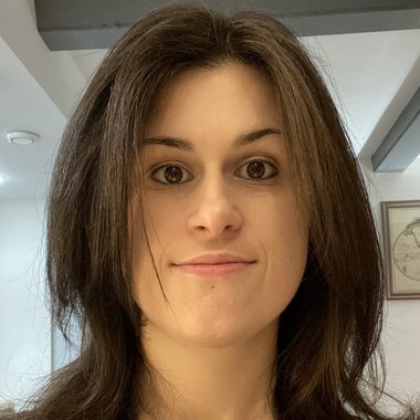 Niky L. - Freelance Video Editor