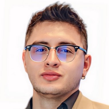 Santiago G. - Freelance Production Assistant