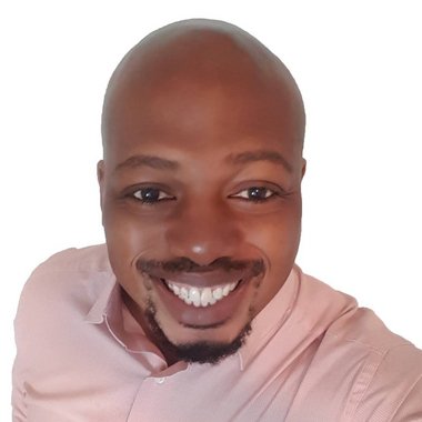 YinkaO - Freelance Graphic Designer