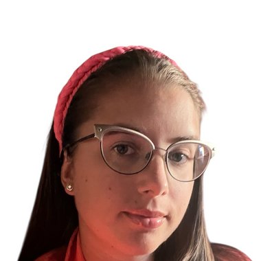 Jovana M. - Freelance Writer