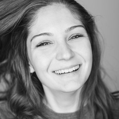 Rosi I. - Freelance Photoshop Editor