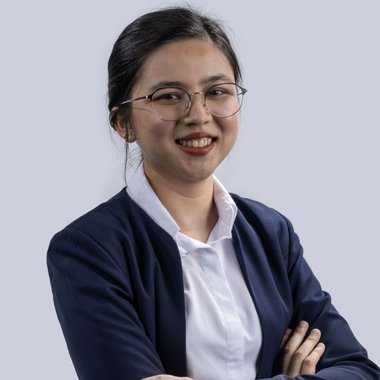 Suzy O. - Freelance Social Media Manager