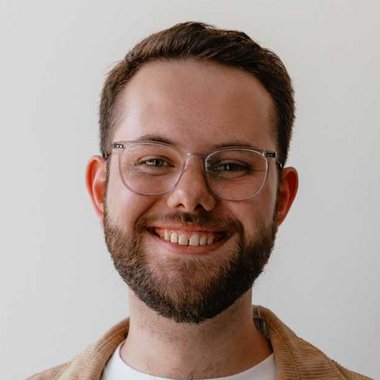 Jonathan P. - Freelance Project Manager