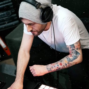 Melih M. - Freelance Musician