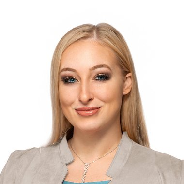 Kristen H. - Freelance Digital Marketer