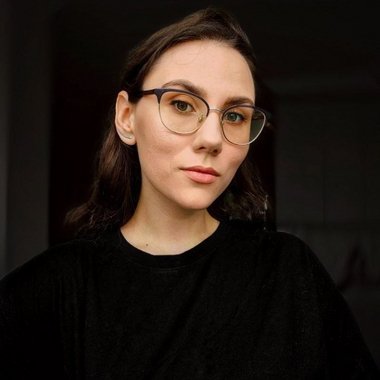 Alya S. - Freelance Artist