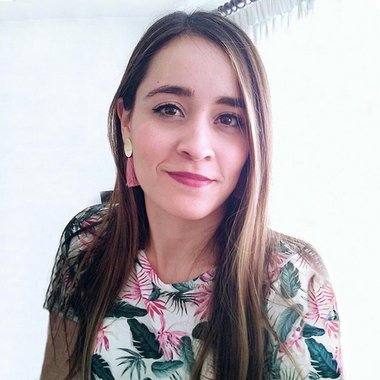 Ana R. - Freelance Brand Designer