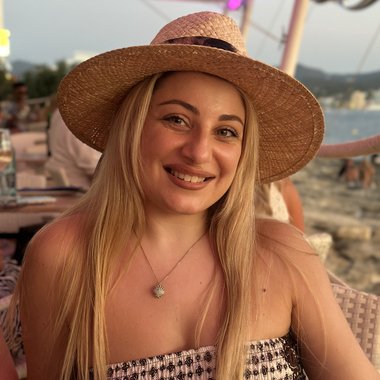 Narina B. - Freelance Video Editor