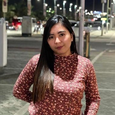 Jacquelyn L. - Freelance Social Media Manager