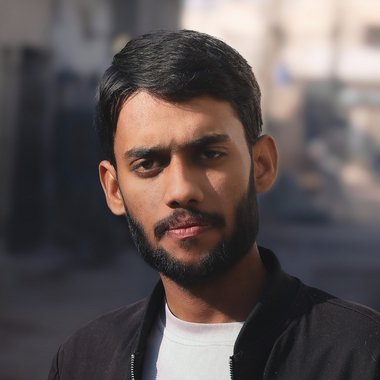 Hamza W. - Freelance Image Editor