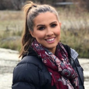 Gracie S. - Freelance Hair And Makeup