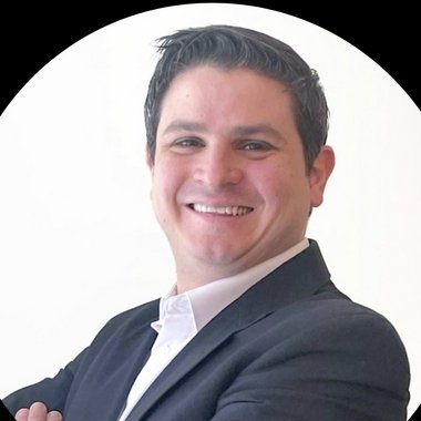 Jose F. - Freelance Graphic Designer