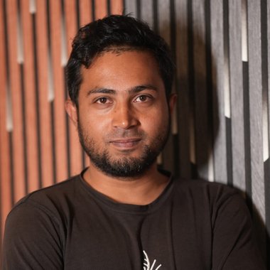 MD H. - Freelance Graphic Designer