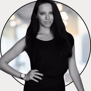 Elena T. - Freelance Performance Marketer