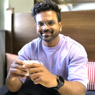 Rosh - Freelance Digital Marketer