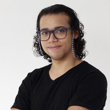 Santiago R. - Freelance Data Analyst