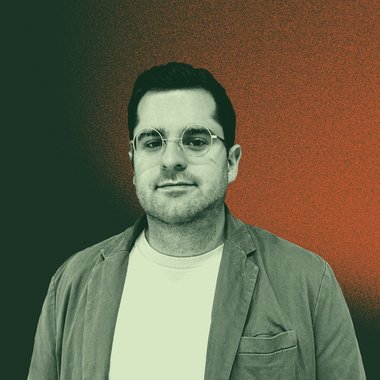 Aaron D. - Freelance Graphic Designer