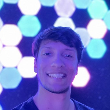 visualsofhunter98 - Freelance Graphic Designer