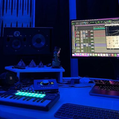 excore - Freelance Music Producer