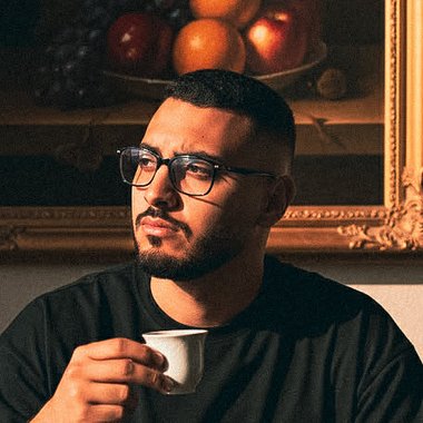 Taha B. - Freelance Graphic Designer