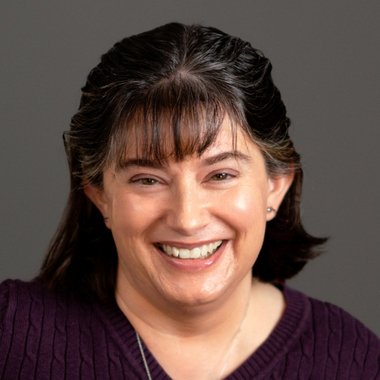 Lori K. - Freelance Social Media Manager