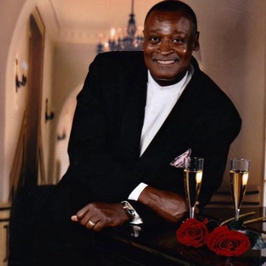 Sidney S. - Freelance Musician